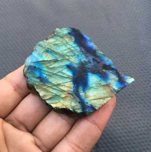 Spécimen de Labradorite naturelle pierre précieuse cristal Flashy pierre brute non traitée décoration de la maison vente en gros - Product Image 2