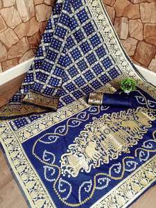 La última blusa de Sari de tejido de seda Banarasi suave de estilo sur de diseñador indio para damas | Venta al por mayor de Sari de seda tradicional - Product Image 4