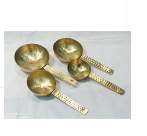 ชุดช้อนตวงสแตนเลสพร้อมด้ามเคลือบทองเหลืองในที่ร่มโบราณเหมาะสำหรับเครื่องครัวหรูหราและใช้งานบนโต๊ะ - Product Image 4