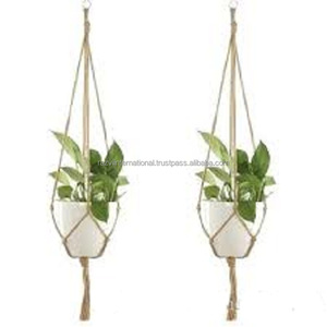 Pot de fleurs suspendu en métal élégant et classique avec système d'auto-arrosage et trou de drainage, écologique pour une utilisation en intérieur/extérieur - Product Image 5
