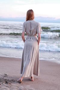 Robe en lin brodée tendance et élégante pour femme, grise, col en V, boutonnée, manches mi-longues, longueur ras du sol, coupe naturelle - Product Image 6