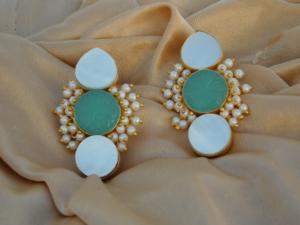 Tendances à la main hoop Laiton pierre Boucles D'oreilles pour les filles et les femmes - Product Image 4