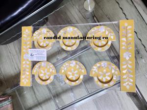 CMC ถาดรองแก้วอะคริลิกพร้อมถาดรองจานครึ่งถาดสำหรับห้องครัวใช้โลโก้ออกแบบได้ตามต้องการสำหรับเสิร์ฟชาและกาแฟ - Product Image 4