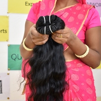 Extensions de cheveux humains Remy indiens bruts, vierges, naturels, non traités chimiquement, ondulés, couleur noire, en lots