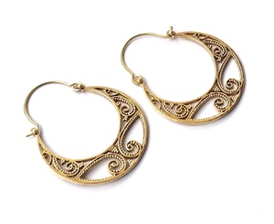 Pendientes de aro bohemios de latón de diseñador al por mayor para mujeres y niñas, regalo de boda y compromiso, fiesta y uso diario - Product Image 1