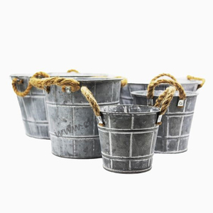 Macetas de pared colgantes de círculo de lata rústico, diseño de lujo, soporte de plantas para el hogar, macetas de flores para interior/exterior, maceta para césped - Product Image 3