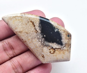 รากปาล์ม Cabochon คุณภาพสูงจากธรรมชาติอินโดนีเซียปาล์มรากพลอยรูปร่างและขนาดตามธรรมชาติปาล์มรากอาเกตขายส่ง - Product Image 2