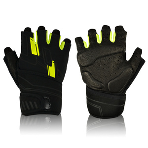 Gants de musculation professionnels en cuir à demi-doigts avec logos personnalisés, unisexe, avec support de poignet, pour la gym, le fitness et la protection sportive - Product Image 1