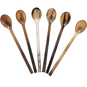 Cuillère de service en corne polie miroir faite à la main pour cuisine et restaurants Taille personnalisable 10ml Capacité 10g Poids pour les mariages - Product Image 3