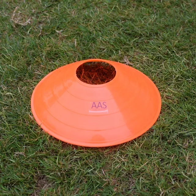AAS großhandel Muti Color Flexible Plastic Saucer Cone 5.5 cm Height untertasse kegel Cricket Football Soccer Agility Training