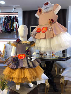 Ensemble de robes en tissu brillant pour petites filles, boîte de tissu plaqué, design brillant, robes de fête, bandeau à cheveux, nouvelle collection - Product Image 5