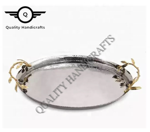 Plateau de service en acier alvanisé de haute qualité avec poignée en métal Ustensiles de cuisine pour hôtels et restaurants d'Inde par Quality Handicrafts - Product Image 1
