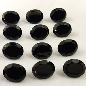 Espinela negra natural Corte ovalado 3x5mm a 10x12mm Corte facetado-Espinela negra suelta Piedra preciosa suelta Calidad superior - Product Image 1