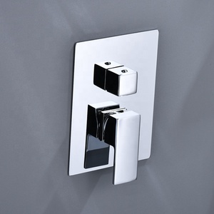 Juego de Grifo de <span class=keywords><strong>Ducha</strong></span> de Lluvia de Montaje en Pared Sistema de Cascada Cromado para Baño Grifería de <span class=keywords><strong>Ducha</strong></span> Empotrada - Product Image 2