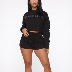 Sudadera con capucha de manga larga recortada de tela de rizo francés personalizada para mujer, Top corto de invierno con logotipo de diamantes de imitación, estilo para niñas - Product Image 3