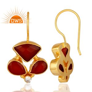 ต่างหูห้อยแบบตะขอทำมือ ชุบทองเหลือง ประดับด้วยพลอยออนิกซ์สีแดงและเพชร CZ  คอลเลคชั่นคลาสสิก ขายส่งเครื่องประดับแฟชั่น - Product Image 2