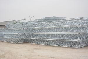 Fabricant de tours en acier à treillis angulaire pour les lignes de transmission électrique, galvanisation à chaud, hauteur de 60 à 180 m, couleur argent - Product Image 6