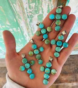 Pendentif en argent sterling 925 massif de style mignon, magnifique turquoise avec pierre précieuse naturelle sertie en bélière, bijoux de déclaration - Product Image 1