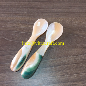 Luxueux Nautilus Shell Cuillère en nacre Cuillère à caviar Aide à profiter pleinement du caviar Taille 10cm - Product Image 5