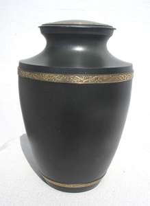 Urna de Metal Antigua para Funerales y Cremaciones, Urna de Metal Clásica de Lujo a Buen Precio, Color Marrón Metálico, Urna para Cenizas de Mascotas y Humanos - Product Image 2