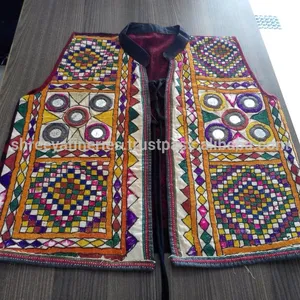 Chaquetas de Estilo Gitano para Festivales, Chalecos Bohemios - Product Image 1