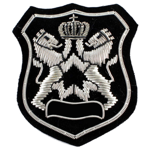 Écussons brodés en tissu personnalisés cousus sur des patchs de broderie pour vêtements avec logo et taille personnalisés - Product Image 3