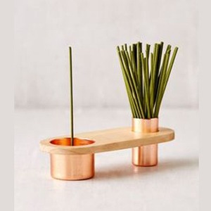 Quemador de palo de incienso de madera y metal para uso doméstico, hotel y bar, decoración del hogar, producto de uso diario hecho en la india - Product Image 1