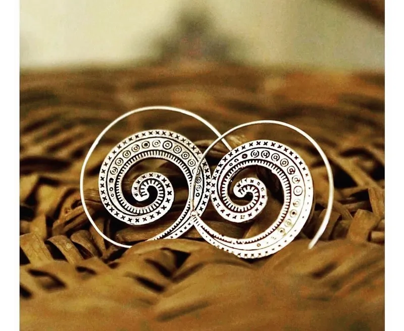 Pendientes de plata en espiral grandes, joyería de latón, fabricación india, venta al por mayor