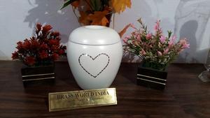 BRASS WHITE PET PAW BOX URN FUNERAL SUMINISTROS BRASSWORLD INDIA, White Paws Brass Pet Urn - Product Image 2