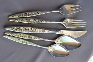 ชุดช้อนส้อมสแตนเลส 304 คุณภาพพรีเมียม เป็นมิตรกับสิ่งแวดล้อม สำหรับโรงแรม ร้านอาหาร สีเทา สลักลาย เหมาะสำหรับแจกเป็นของขวัญ - Product Image 2