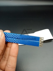 Pince à cils personnalisée en acier inoxydable durable à angle de 90 degrés, style couronne avec prise en diamant bleu, fibre pointue à volume unique - Product Image 4