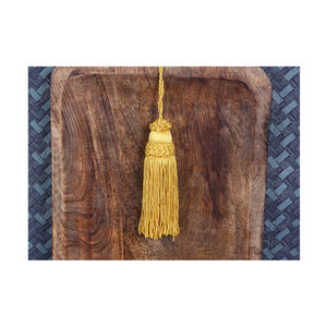 Llavero amarillo con borlas de buena calidad, fabricación de borlas de larga duración de la India - Product Image 1