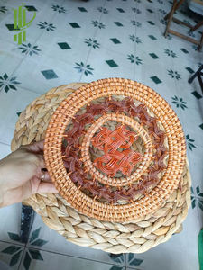 Paniers tissés en bambou de stockage à domicile personnalisés et écologiques avec décor de fleurs cadeau d'affaires de style dessin animé de Vietgreenart - Product Image 2