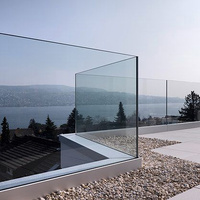 Adorehouse — clôture moderne en plexiglas, balustrade de piscine en acier inoxydable, Design de balustrade en verre