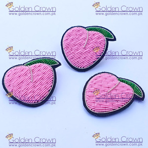 Broches de Fresa de Color Sólido Bordados a Mano con Imán Ecológico de Tela de Alta Calidad al por Mayor con Opciones Personalizadas - Product Image 4