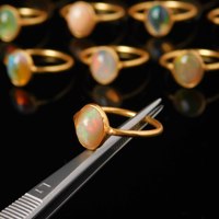 Bague en opale éthiopienne avec sertissage en argent allemand, bijou classique pour mariage et anniversaire