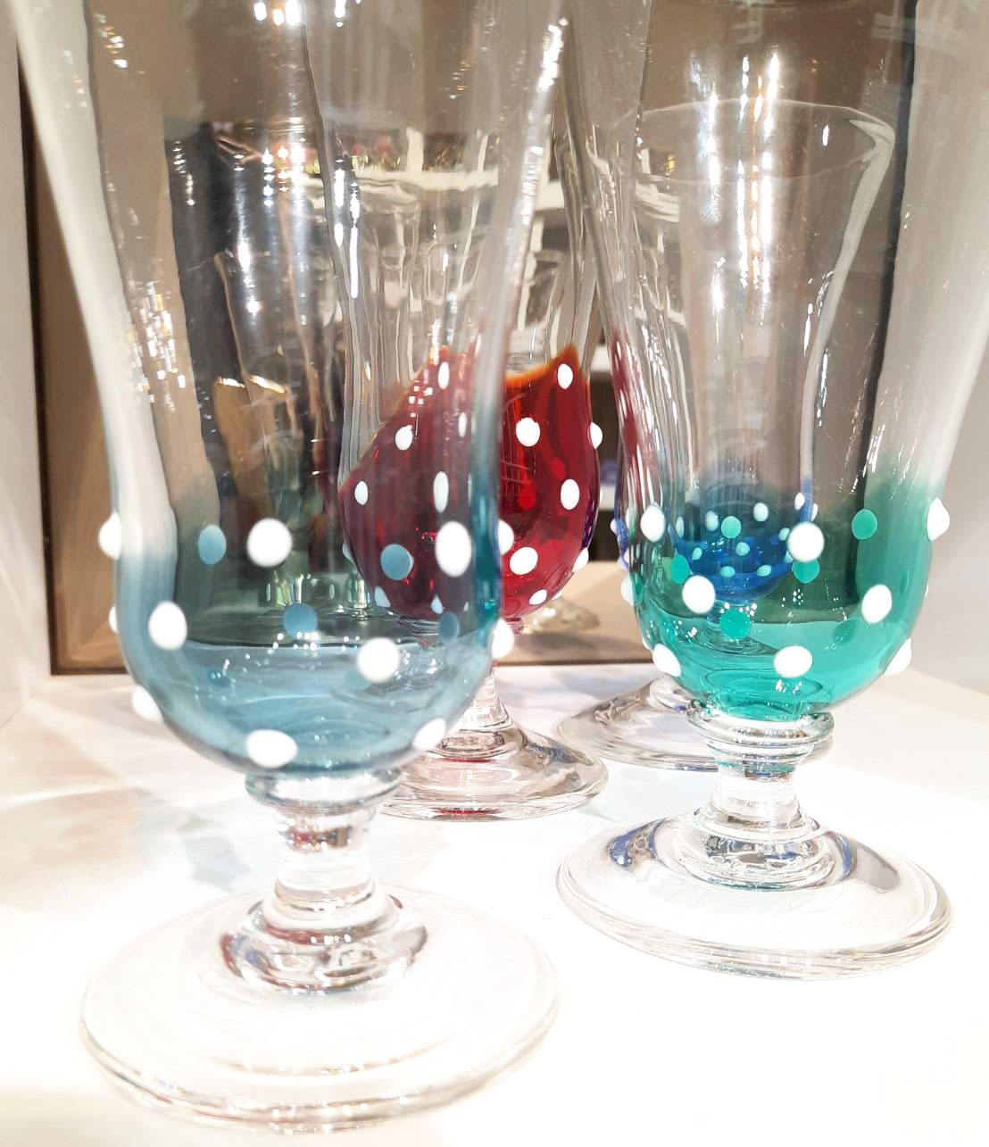 สีเขียวอ่อน