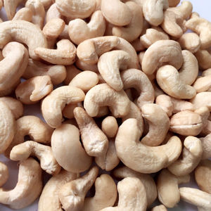 VIETNAM CASHEW <b>NUT</b> <b>KERNELS</b>- RAW - WITHOUT SKIN - VIETNAM FARMERS - Product Image 1