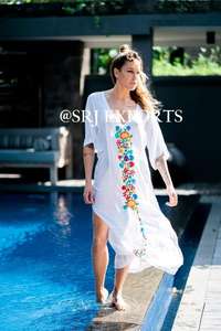 2026 Latest Loose <b>Fitting</b> V-Neck Summer Beach Maxi Sexy Side Slit Bohemian Embroidery Lace Vintage Mexican Style <b>Best</b> Selling - Product Image 4