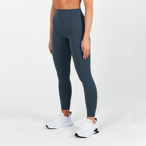 Leggings de sport noirs sans coutures en tricot extensible quadridirectionnel, respirants, écologiques, à taille haute, avec logo personnalisé pour femmes - Product Image 4