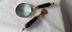 Loupe à main en bois antique et ouvre-bouteille avec boîte rouge pour la lecture - Product Image 2