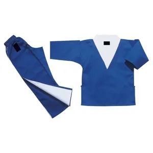 两色跆拳道Gi是由缎子制成的，用于测量两色跆拳道Gis定制的蓝色和白色跆拳道套装出售