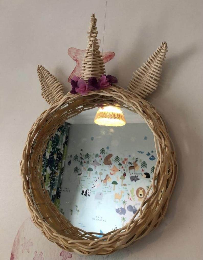 สีเหลือง