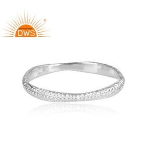 Anillo de Plata de Ley 925 con Diseño Martillado, Joyería de Plata Lisa, Proveedor de Fabricación, Colección Clásica - Product Image 3