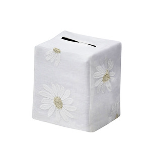 Couverture de boîte à mouchoirs en lin 100% de haute qualité brodée de conception carrée de marguerite blanche pour la décoration de la maison ou de l'hôtel - Product Image 1