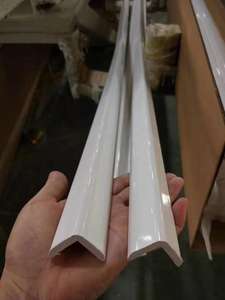 บัวปูนปั้นโพลียูรีเทน PVC ดีไซน์ทันสมัย เป็นมิตรกับสิ่งแวดล้อม ทนทาน พร้อมขนาดที่ปรับแต่งได้สำหรับการตกแต่งภายใน - Product Image 3