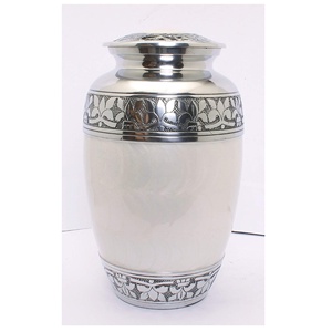 Urnes de cendres en aluminium classiques gravées à la main urnes funéraires en métal solide pour cendres humaines - Product Image 2