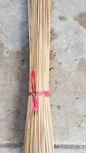 El mejor palo de escoba de coco/palo de escoba de Nipa a buen precio de Vietnam - Product Image 3