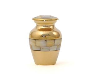 Vente chaude de haute qualité fabriqué à la main prêt à expédier souvenir de crémation en laiton pour les restes humains - Product Image 1
