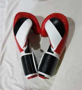 Gants de boxe d'entraînement professionnel fermeture à boucle à crochet Type Pro nouveau Design gagnant Sparring respirant gants de boxe en cuir PU - Product Image 6